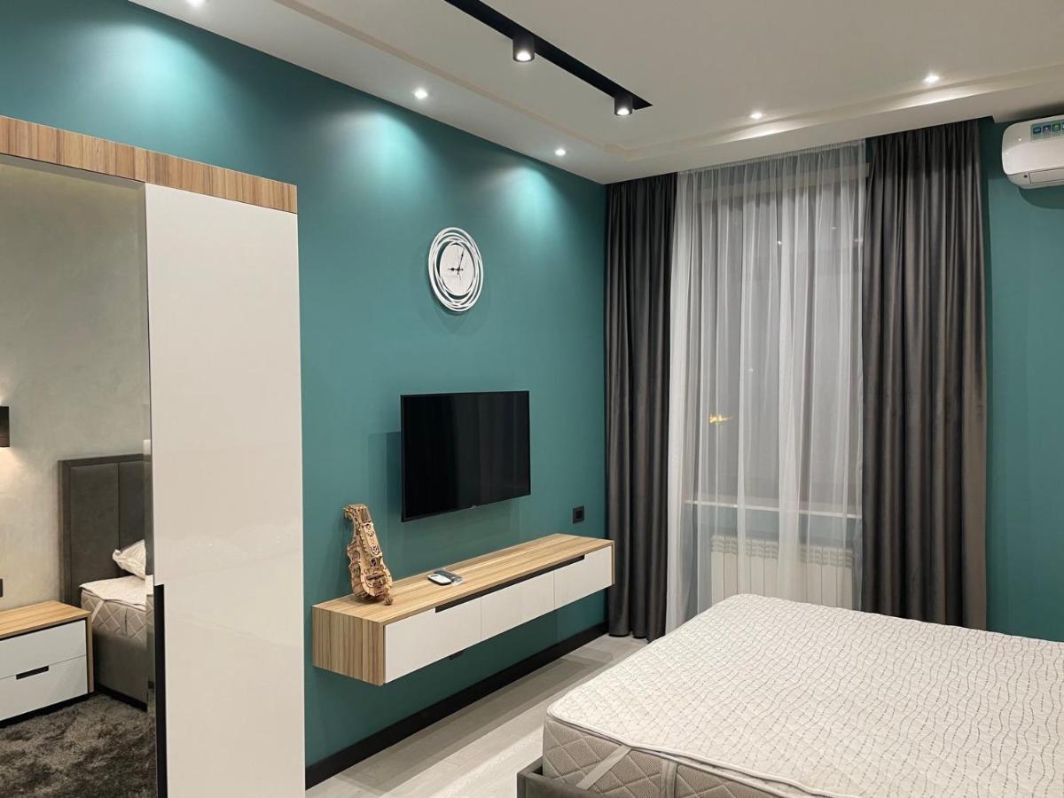 Luxury Modern Apartment In The Center Of Ереван Экстерьер фото